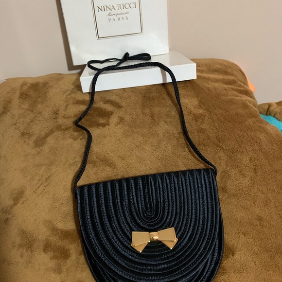 Nina ricci small sling bag - Picture 2 of 3